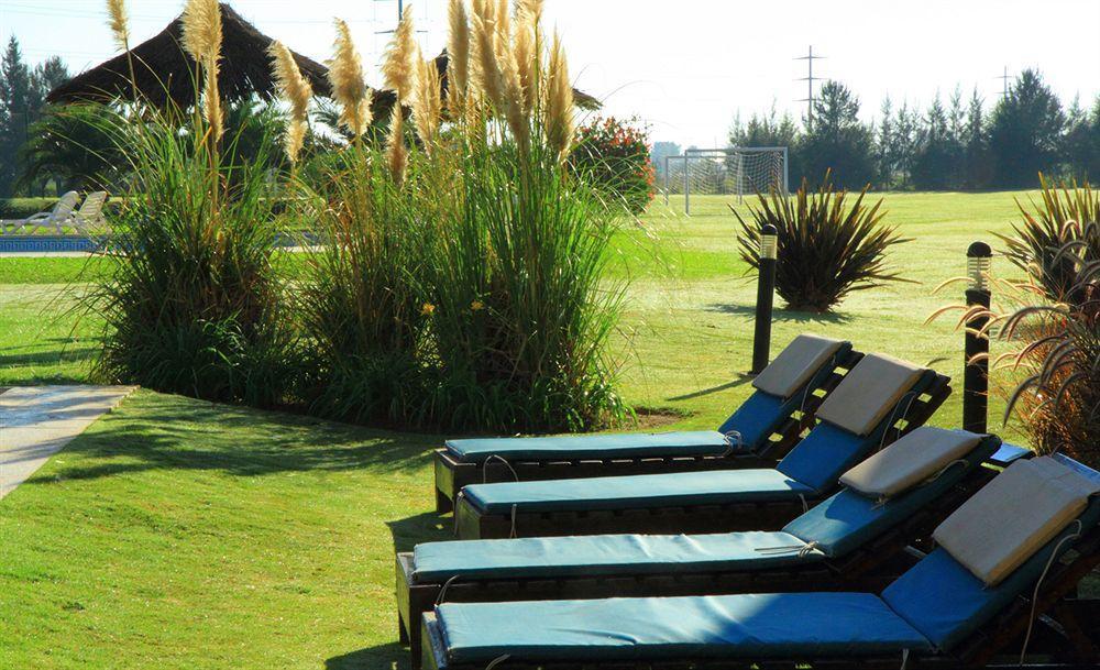 Wyndham Garden Campana Hotel Exterior photo