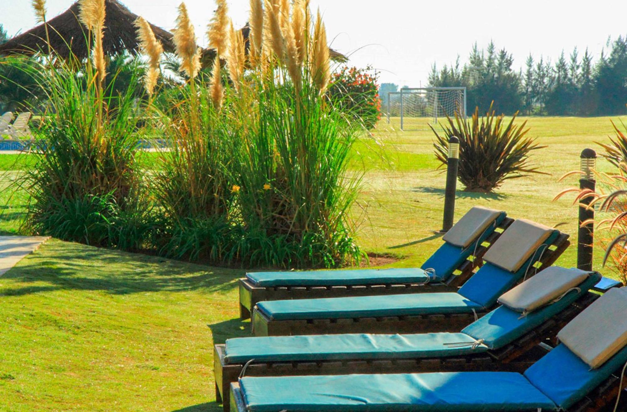 Wyndham Garden Campana Hotel Exterior photo