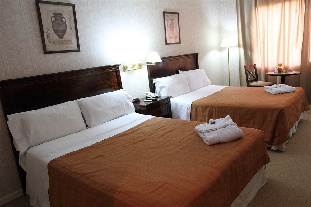Wyndham Garden Campana Hotel Exterior photo