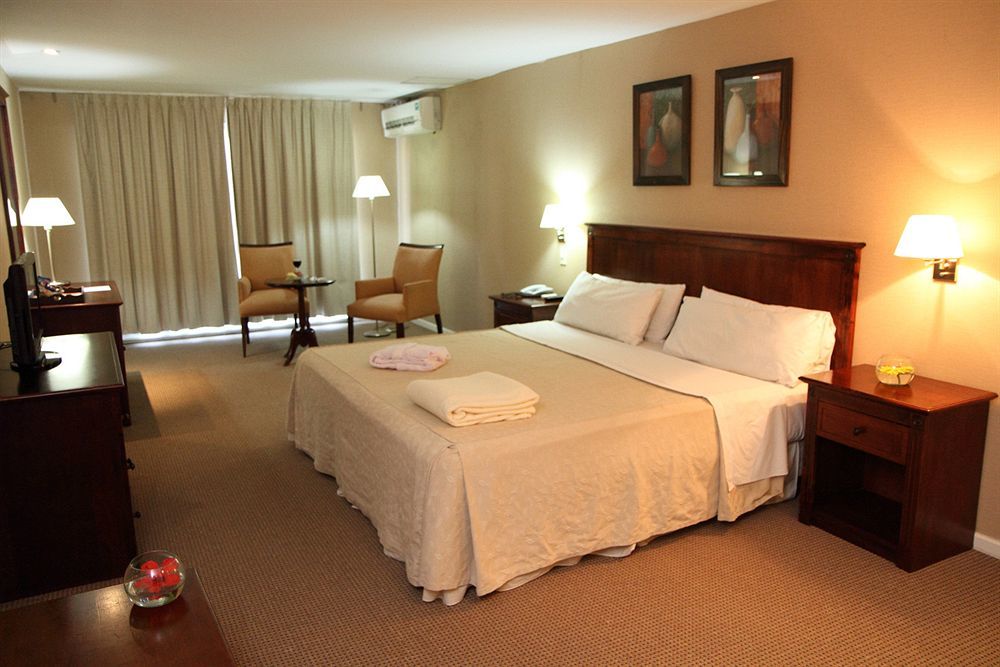 Wyndham Garden Campana Hotel Exterior photo